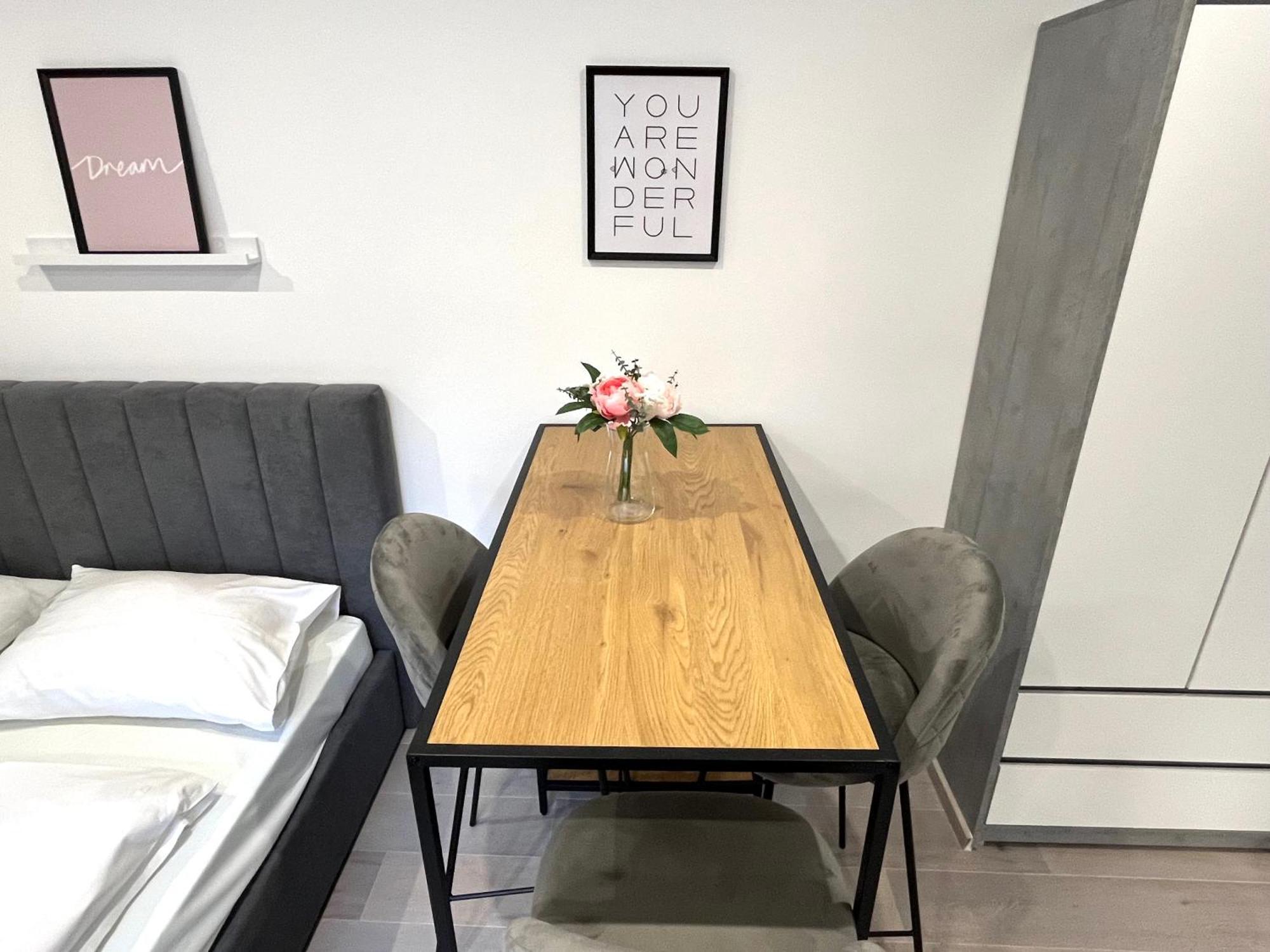 Modern, Smart And In The Heart Of The City Wien Eksteriør billede